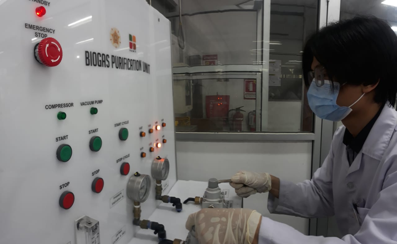 Biogas purification unit